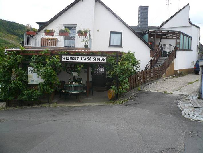Ferienwohnung für 4 Personen, mit Balkon und Terrasse in Zell Stadt (Mosel)