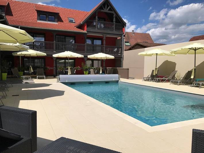 Hôtel pour 2 personnes, avec Balcon et Jacuzzi ainsi que Terrasse et Piscine