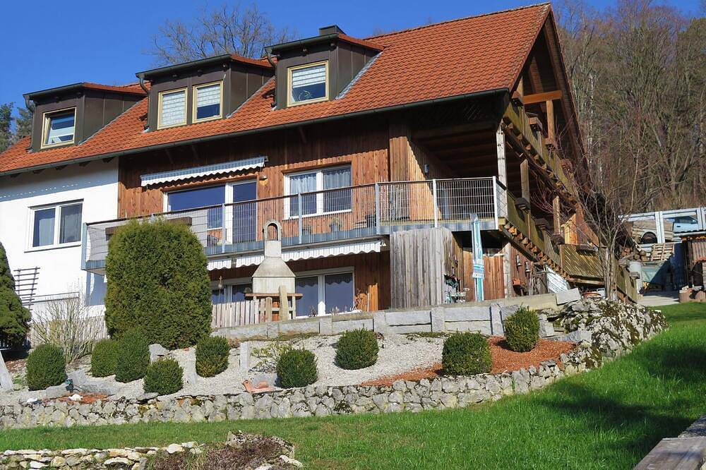 Apartamento entero, Acogedor apartamento con rutas de senderismo cercanas in Ebermannstadt, Franconia Suiza