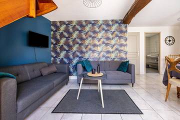 Location De Vacances pour 6 Personnes dans Courbouzon, Vallée de la Loire, Photo 2