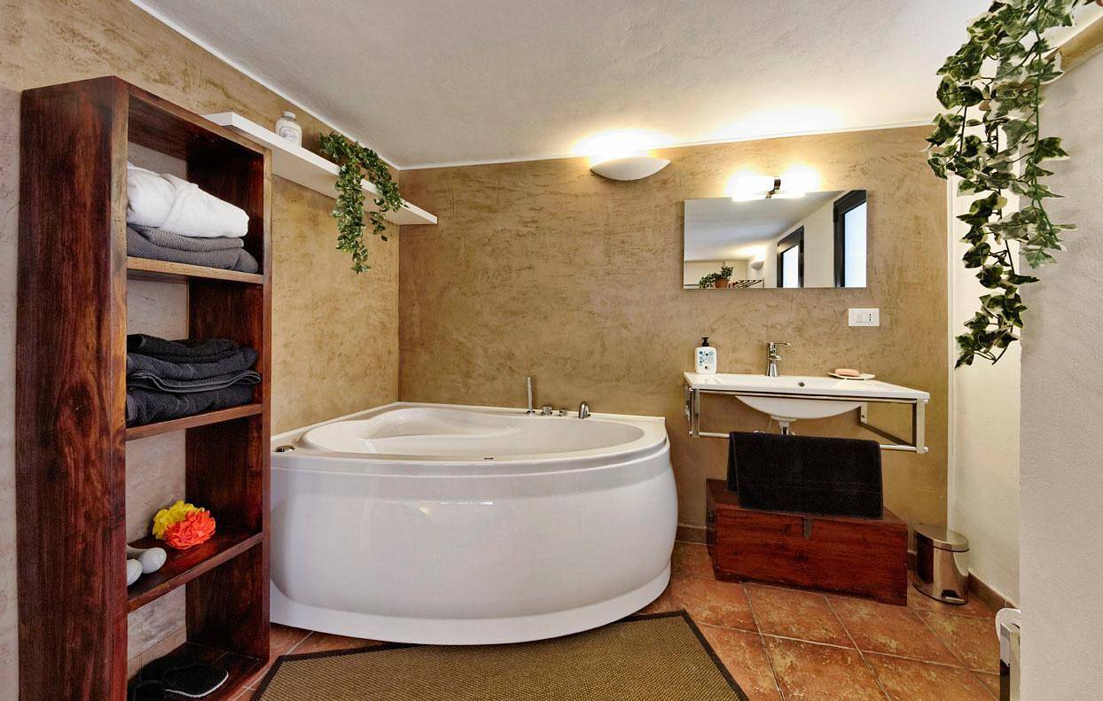 Ganze Wohnung, Narciso, mit Jacuzzi und Blick in Marina di Ragusa, Ragusa Provinz