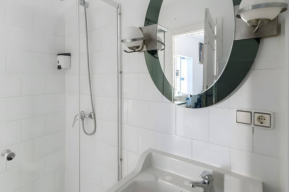 Country House 'El Rincón Del Comendador' with Shared Terrace, Wi-Fi and Air Conditioning in Tocina, Sevilla Province