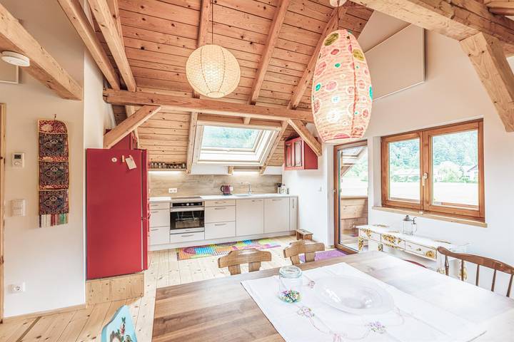 Ferienwohnung für 4 Personen, mit Balkon und Terrasse sowie Garten und Ausblick in Landl
