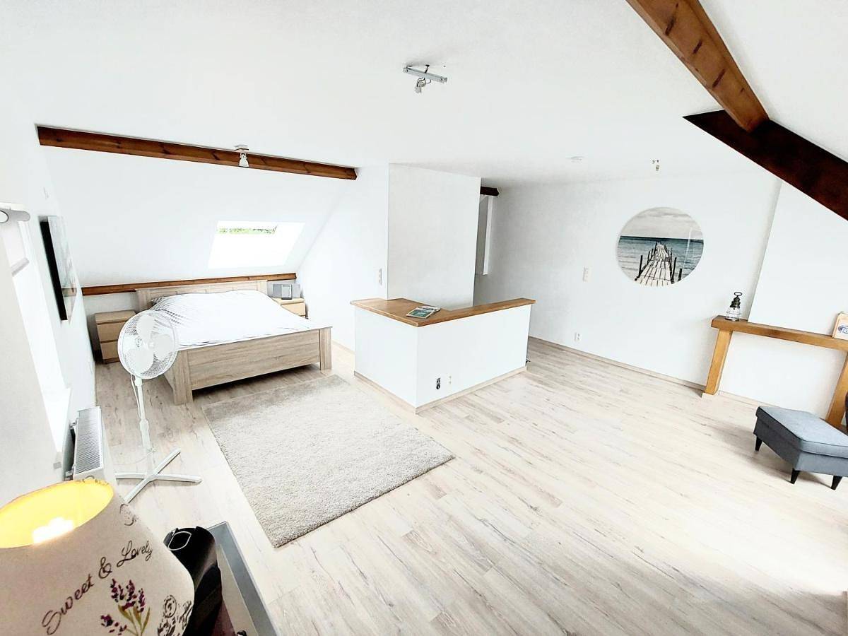 Double Room with Private Bathroom in Mont-Saint-Guibert, Province du Brabant wallon
