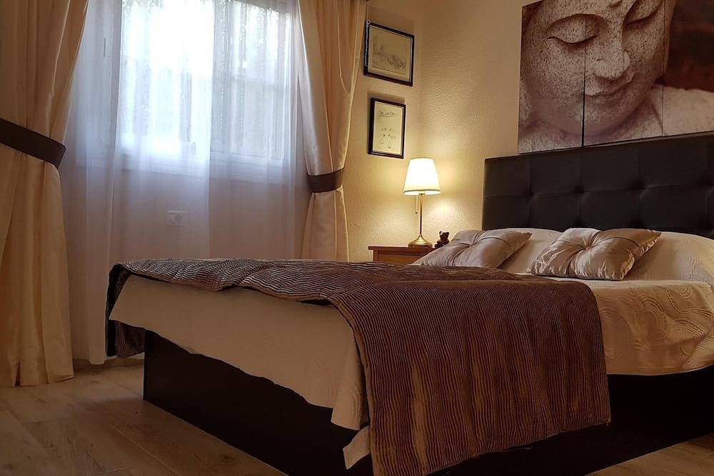 Beautiful 3 Bedroom Air Conditioned Villa With Private Pool - Amarilla Golf in Amarilla Golf, San Miguel de Abona