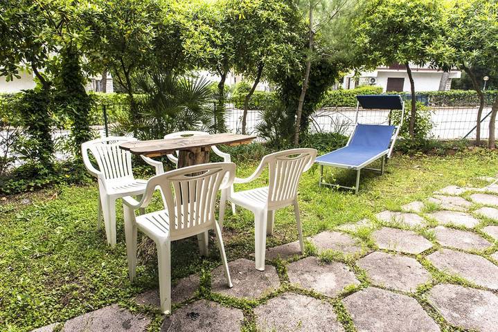 Apartamento entero, M297 - Marcelli, three-room apartment with garden at 100 m. from the sea in Marcelli, Numana