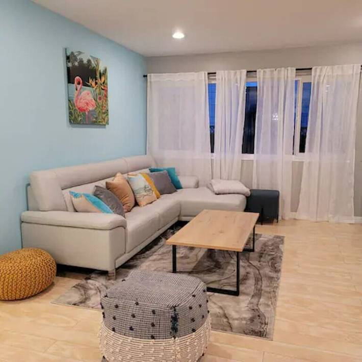Vacation rental for 8 people, with pets in Palo Alto