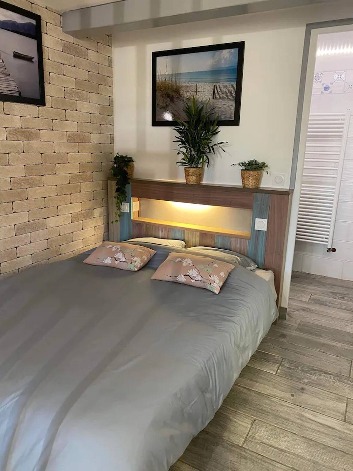 Estudio entero, Apartamento estudio 'La Noisette' con terraza privada, jardín privado y Wi-Fi in Équemauville, Region de Lisieux