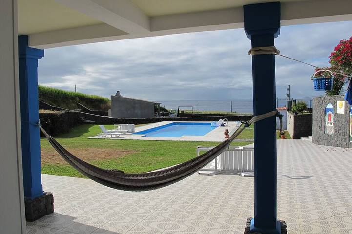 Vacation rental for 3 people, with pool and terrace as well as yard in Terceira (Azores)