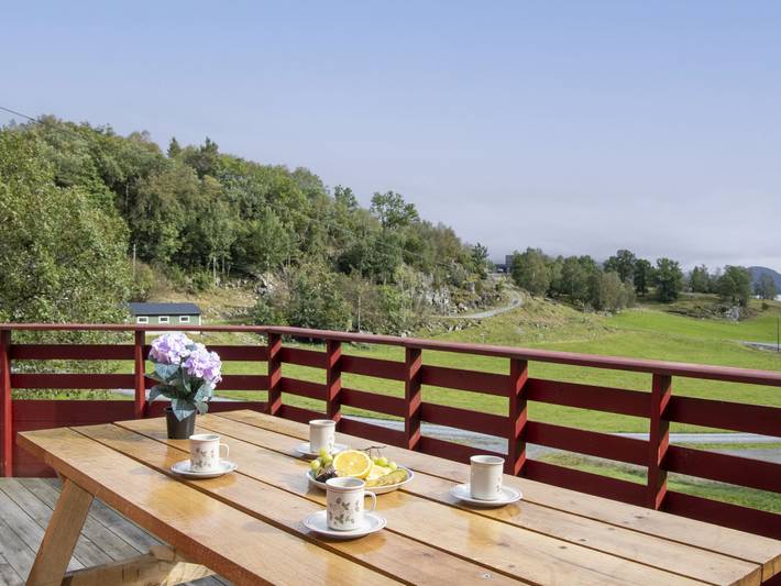 Ferienhaus für 8 Personen, mit Balkon und Garten auf Tysnes - 2