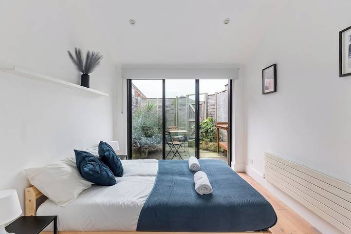 Heart of St Albans City Centre location with free parking in Hertfordshire