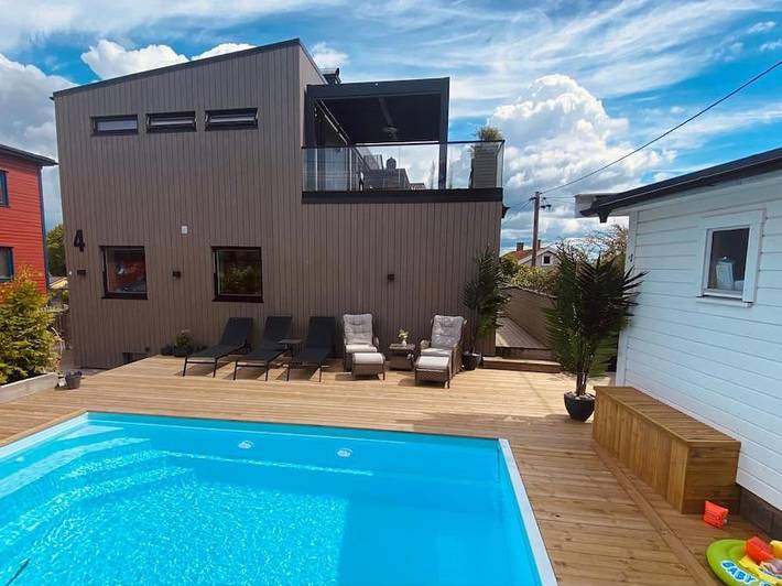 Ferienhaus für 12 Personen, mit Balkon und Terrasse sowie Garten und Pool