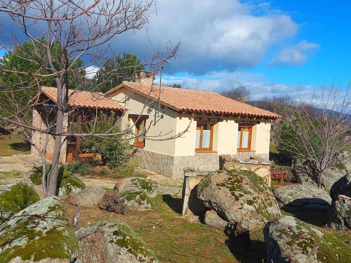 Two-Bedroom House in El Tiemblo, Provincia de Ávila