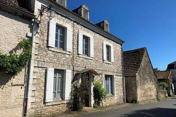 Gîte pour 8 personnes, avec jardin à Pinsac