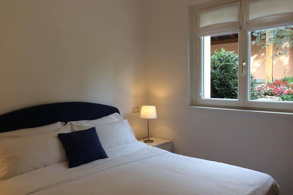 Luxury Apartment in Villa, Lake View and Private Garden in Bellagio, Comune di Bellagio