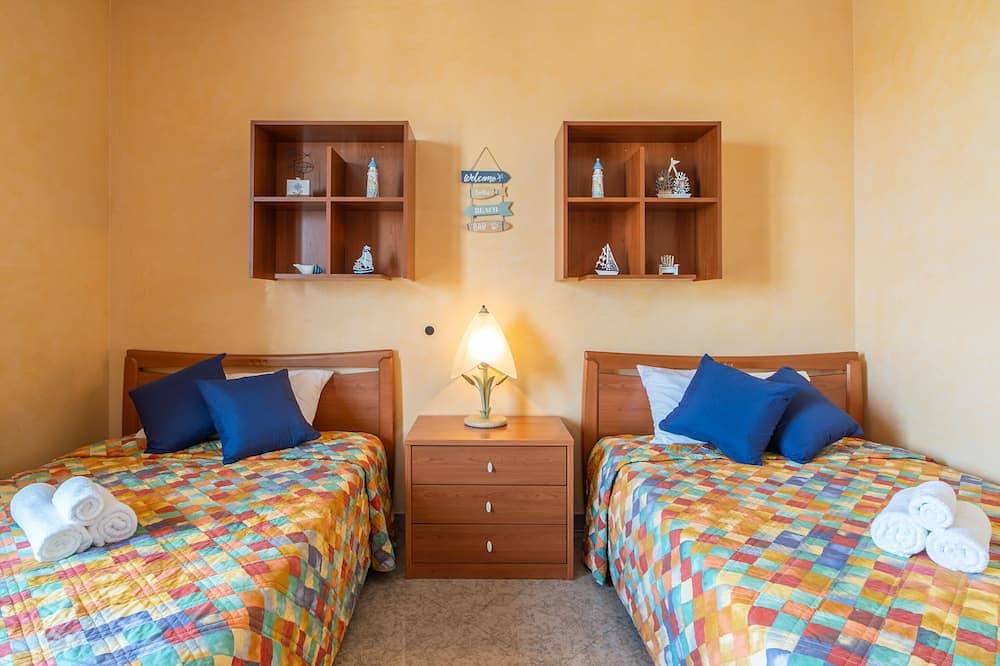 Entire apartment, Germano Holiday House, 160m2 of comfort and sea view in Marzamemi, Pachino