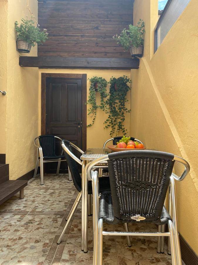 Casa rural para 4 personas, con balcón y vistas, Familias con niños en San Leonardo de Yagüe - 3