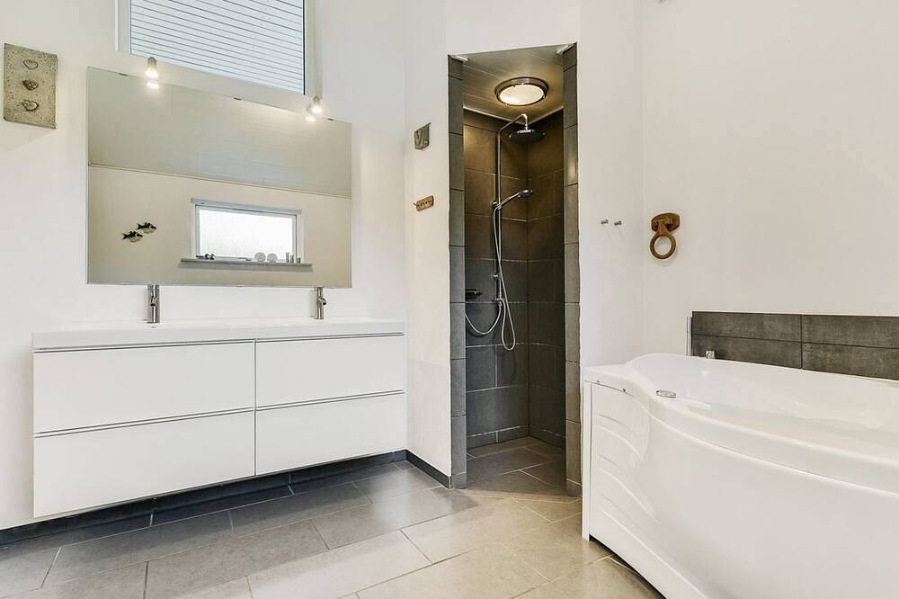 \"Elfriede\" - 400m to the fjord in Randers