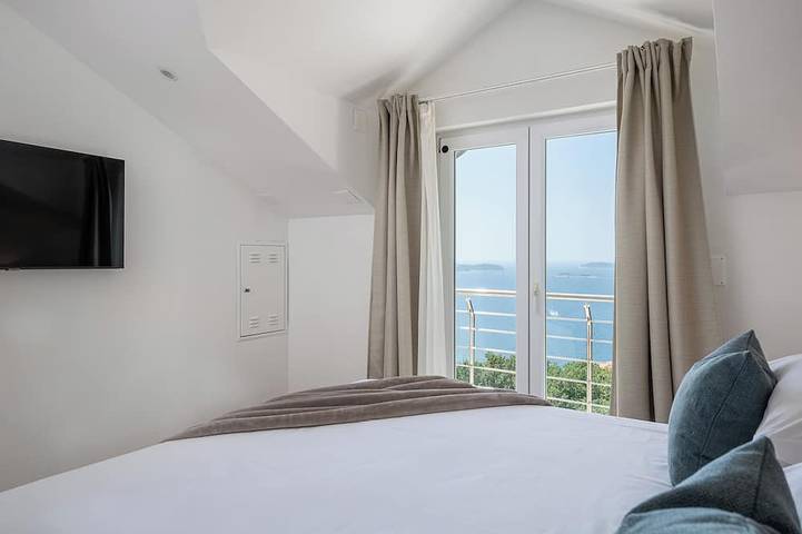 Villa pour 14 personnes, avec balcon et jardin à Mlini - 4