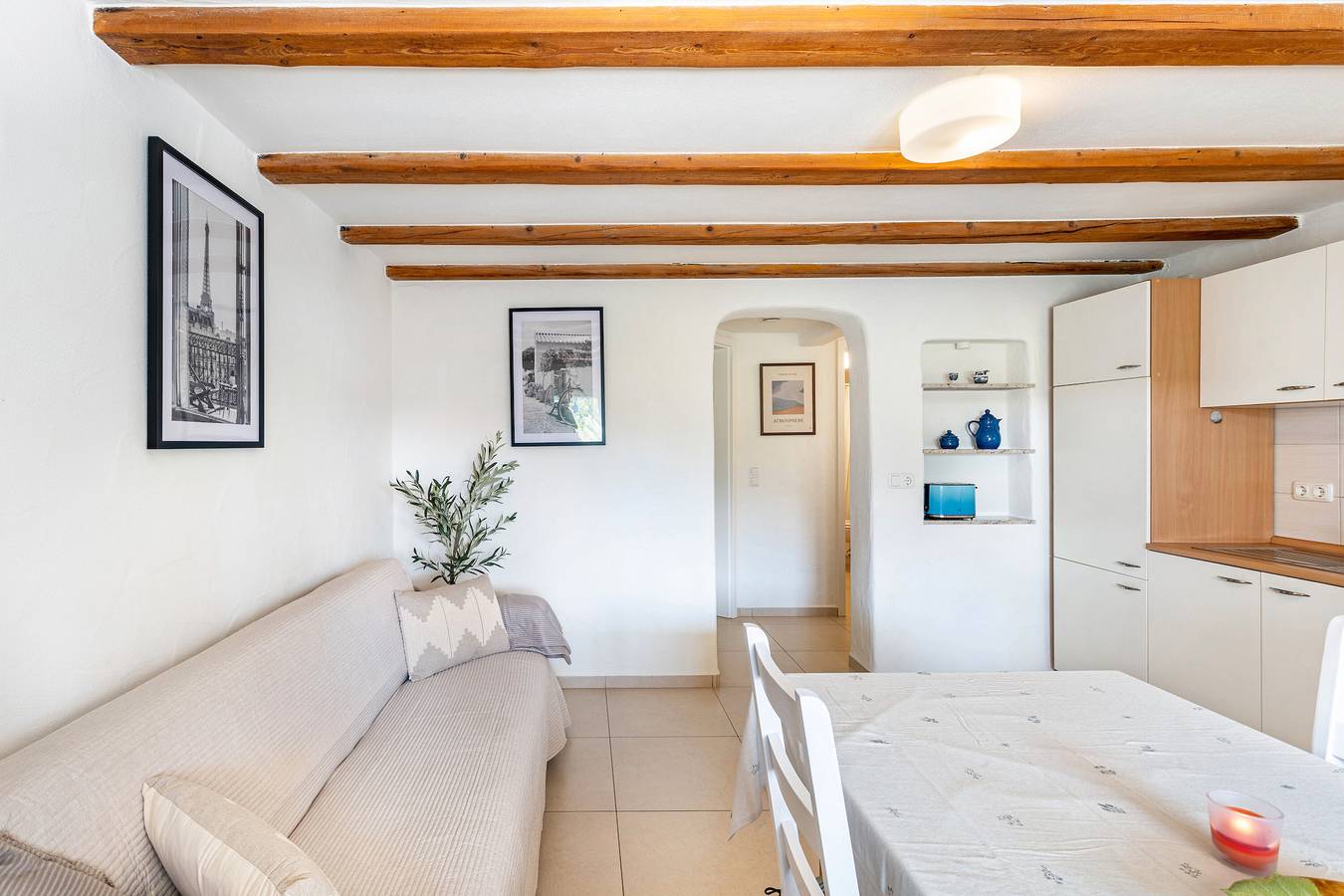 Ganze Wohnung, Ferienwohnung 'Darija' mit privater Terrasse und Wlan in Korbach, Waldecker Land