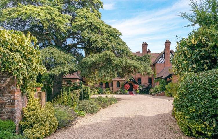 Holiday rental for 2 people, with Hot tub and Terrace as well as Garden and Pool in Brockenhurst