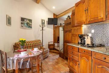 Gîte pour 2 Personnes dans Pourcharesses, Région de Mende, Photo 1