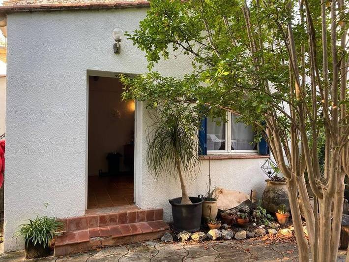 Location de vacances pour 2 personnes, avec terrasse et jardin ainsi que vue et piscine à Saint-Bauzille-de-Putois - 2