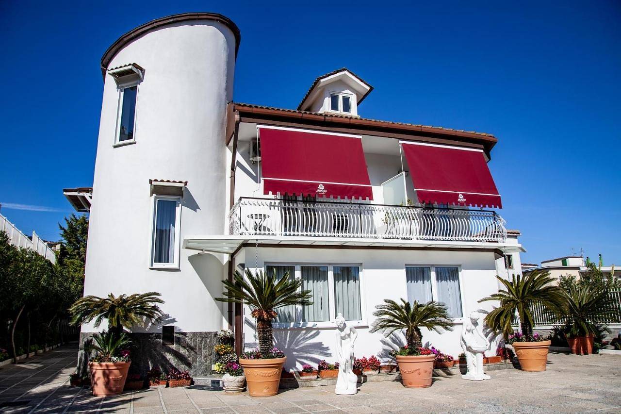 Hotel Ibisco Suites & Relax in Campi Flegrei, Pozzuoli