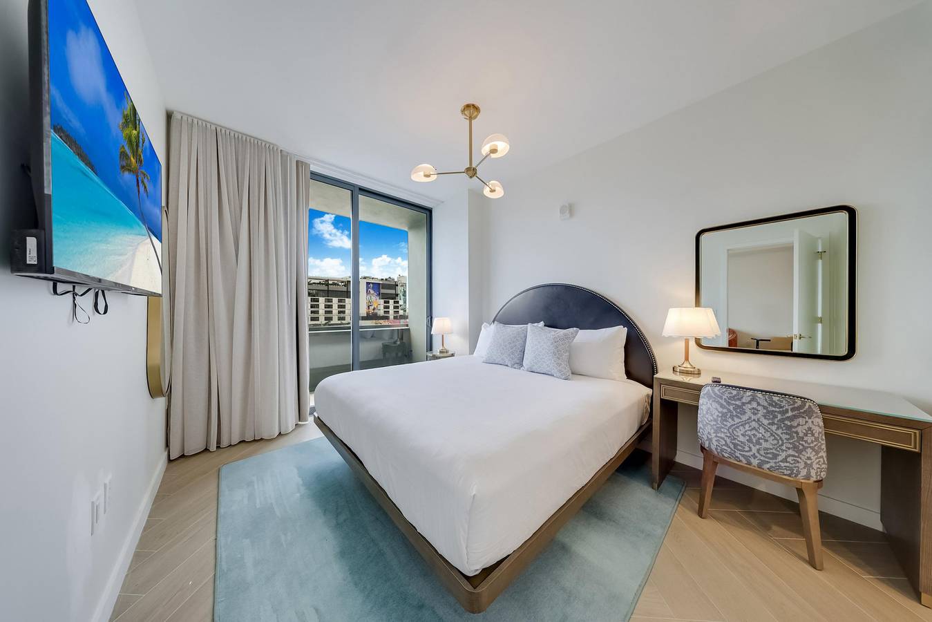 Ganze Wohnung, Ferienwohnung für 4 Personen mit Pool in Miami, Florida