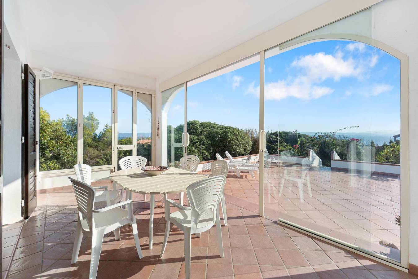 Ganze Wohnung, Ferienwohnung 'Carloforte' mit Meerblick, privater Terrasse und privatem Garten in Carloforte, Carbonia-Iglesias Provinz