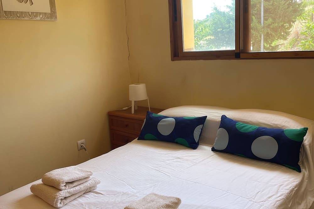 Cehegin-Pool-A/Con-Wifi-Sleeps 10-Games Room-Free Parking-Bbq in Cehegín, Murcia Inland