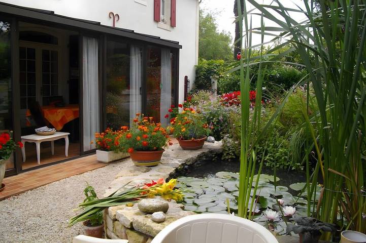 Chambre d’hôte pour 4 personnes, avec jardin au Parc Naturel Régional du Marais poitevin