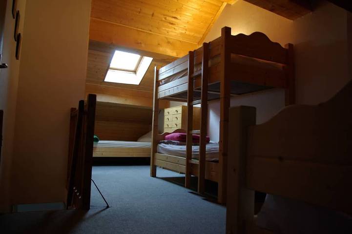 * Die Balkone des Lauziere Chalet Vista Montblanc in La Léchère, Le Grand Domaine