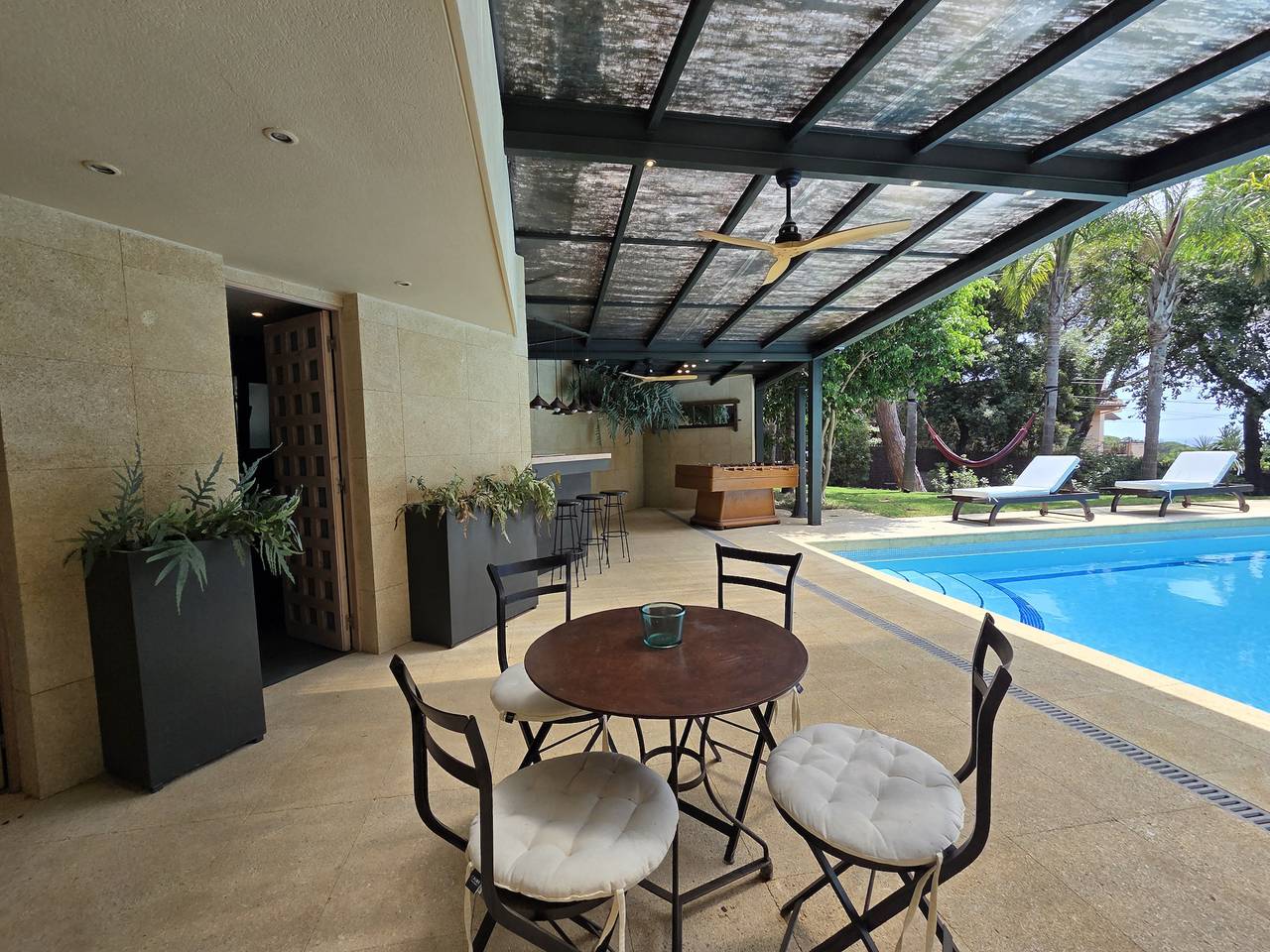 Homeholidaysrentals Darien - Costa Barcelona in Urbanizacion Montcabrer, Cabrils