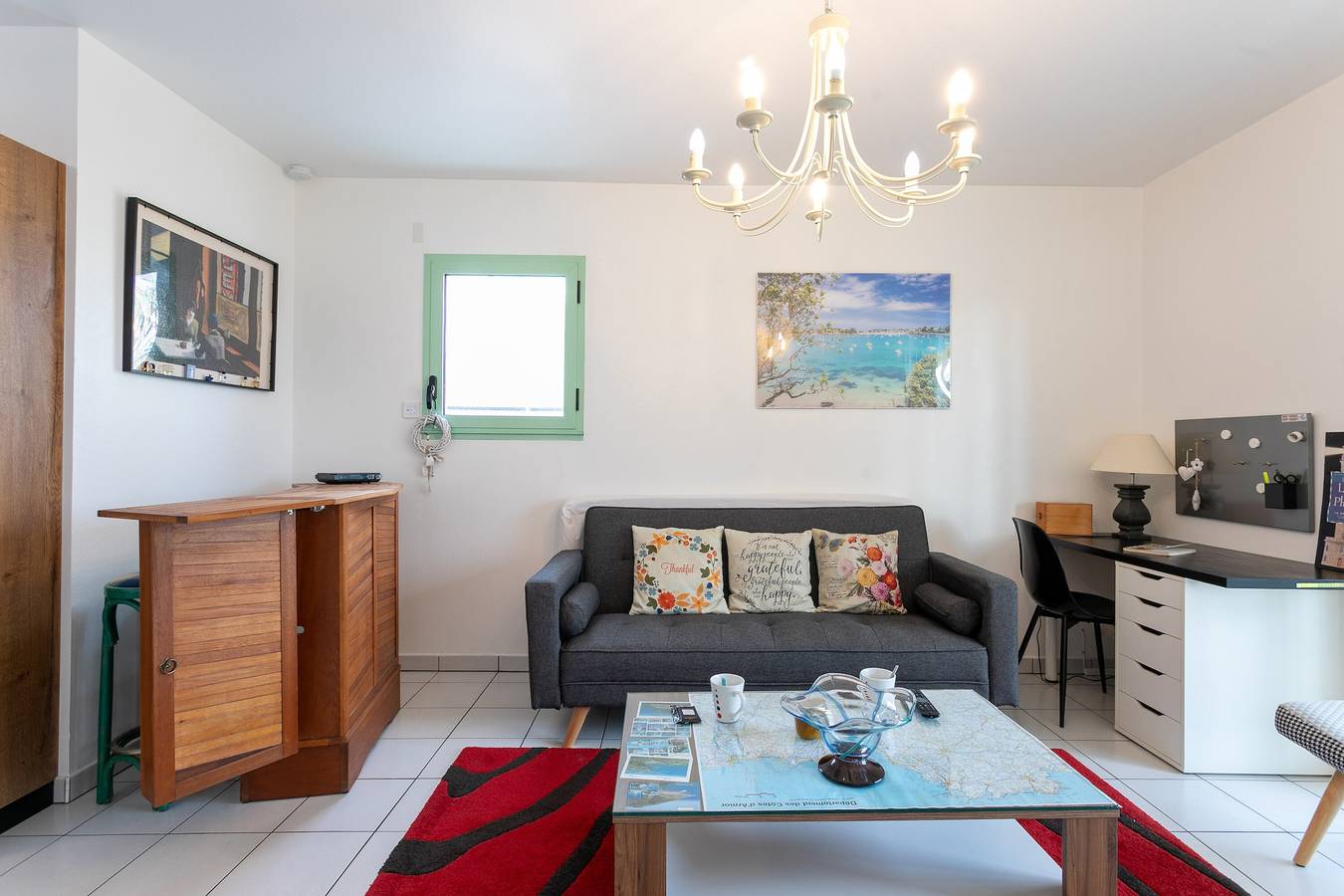 Apartamento entero, Apartamento «Au Clos Du Loc’h» con terraza privada, jardín compartido y Wi-Fi in Pordic, Côte de Goëlo