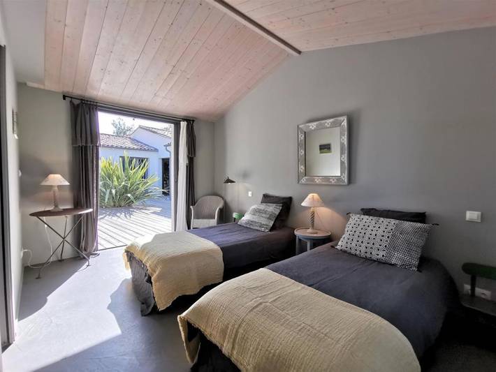 Maison d’hôte pour 4 personnes, avec terrasse ainsi que jardin et vue