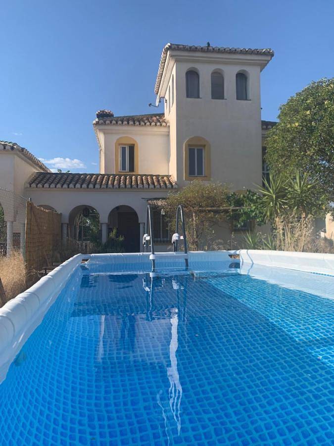 Apartamento de vacaciones para 4 personas, con jardín y piscina - 1