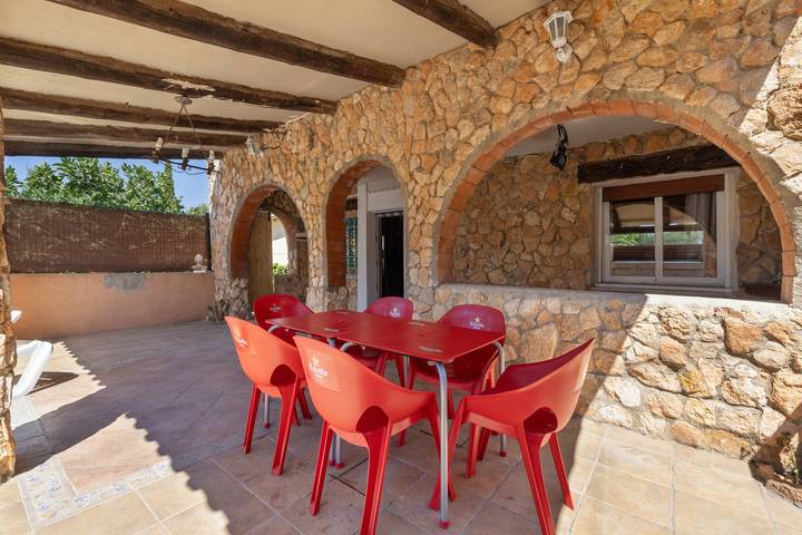 Villa Sueños –Piscina privada, patio , barbacoa,wifi, cerca de Cunit, Calafell,Comarruga,S.salvador in Bellvey, Costa Dorada
