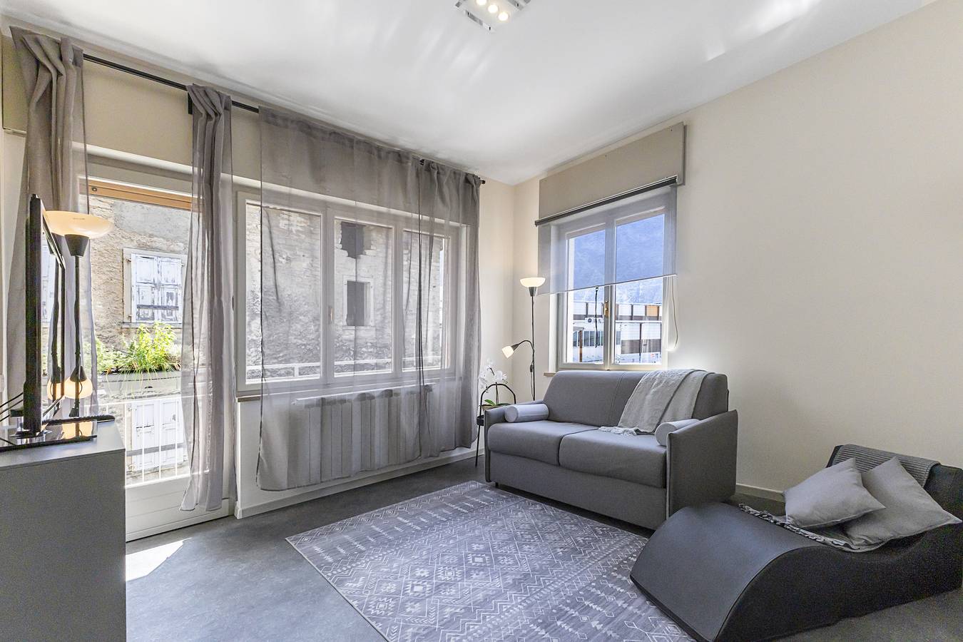 Ganze Wohnung, Appartamento Fabio Few Min From Lake in Riva del Garda, Gardasee-Berge