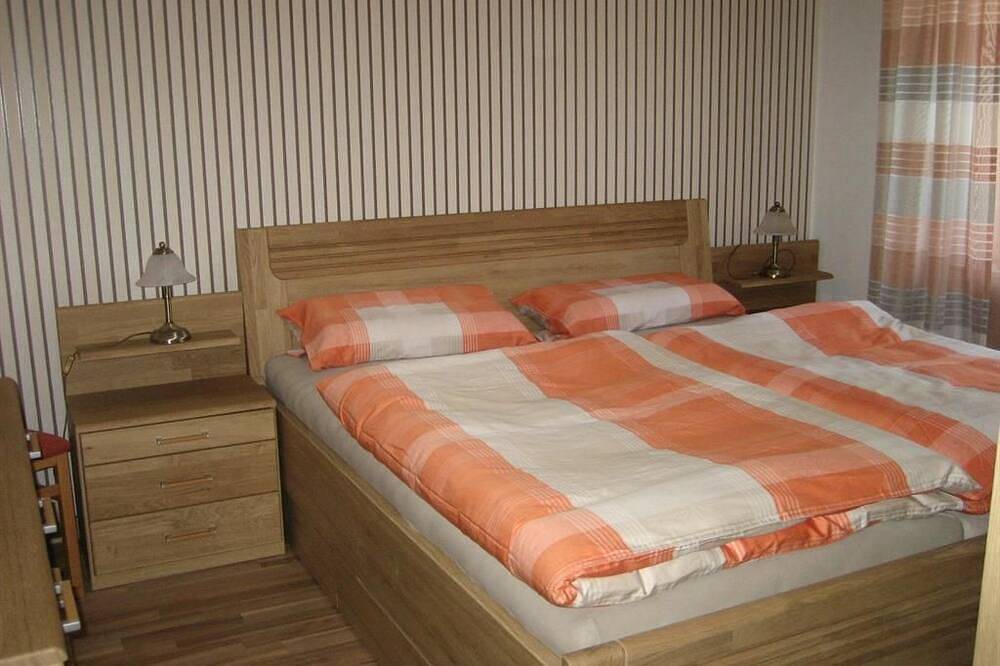 Ganze Wohnung, Ferienhaus Schehl, Deutschland in Erlenbach bei Dahn, Landkreis Südwestpfalz