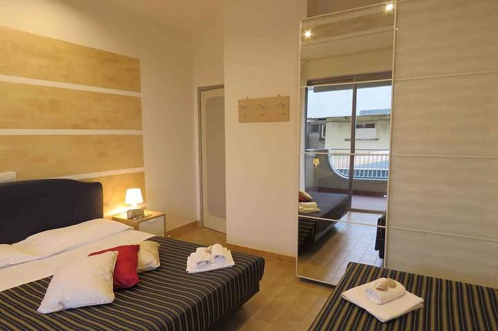Apartamento entero, Apartamento de vacaciones con balcón y aire acondicionado in Fogliano Marina, Riccione