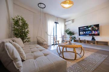 Chambre d’hôte pour 2 personnes, avec balcon et vue, animaux acceptés à Tirana