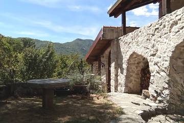 Ferienhaus für 6 Personen, mit Pool und Balkon sowie Garten in Montenegro