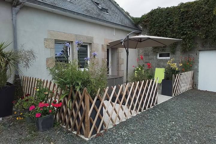 Location de vacances pour 4 personnes, avec Terrasse et Jardin à Peumerit