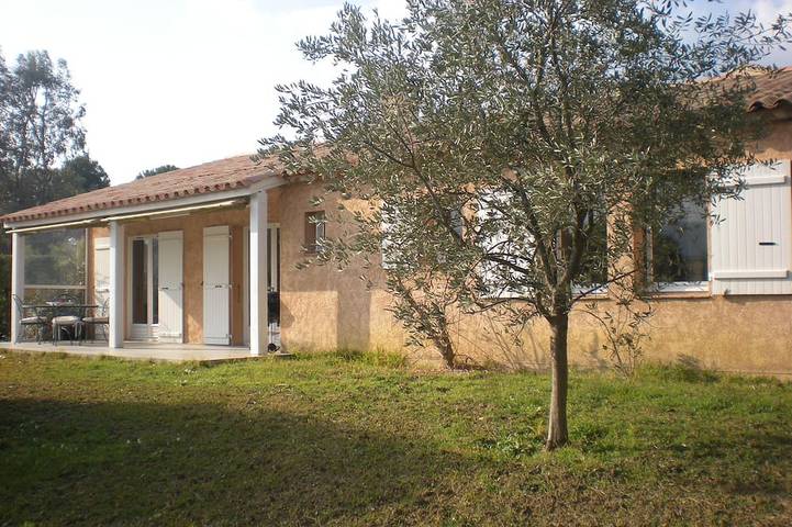 Villa pour 6 personnes, avec terrasse et jardin à Mandelieu-la-Napoule