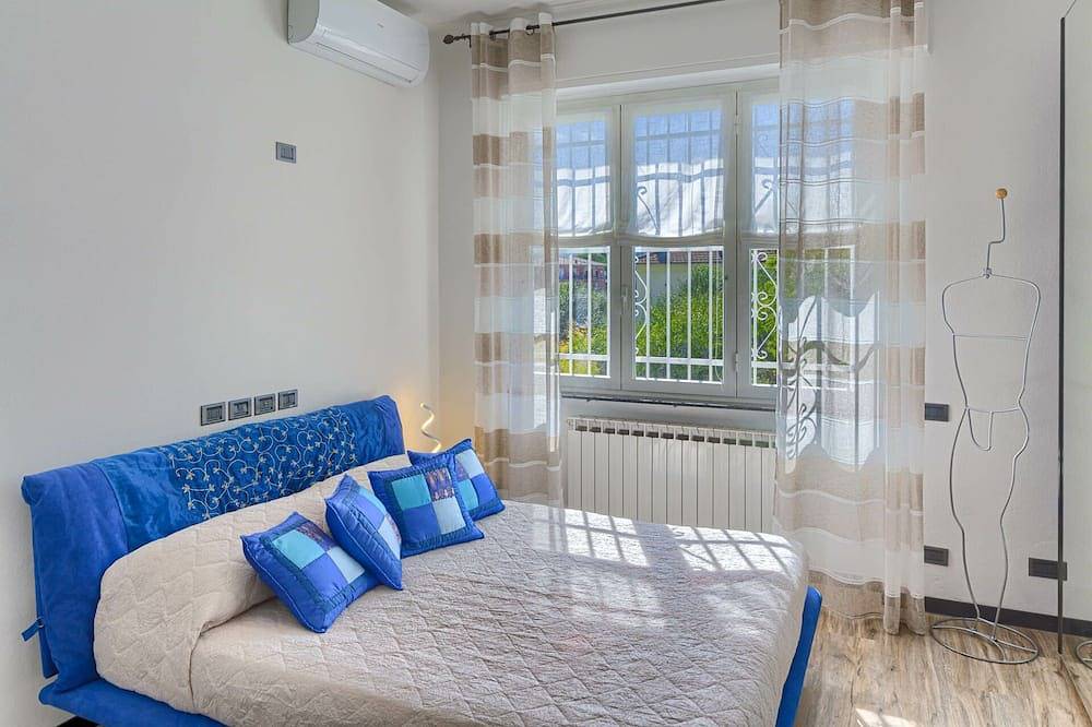 Villa La Rodina, de uso exclusivo, para 12, con piscina climatizada (compartida) in Diano Marina, Diano Marina Municipio
