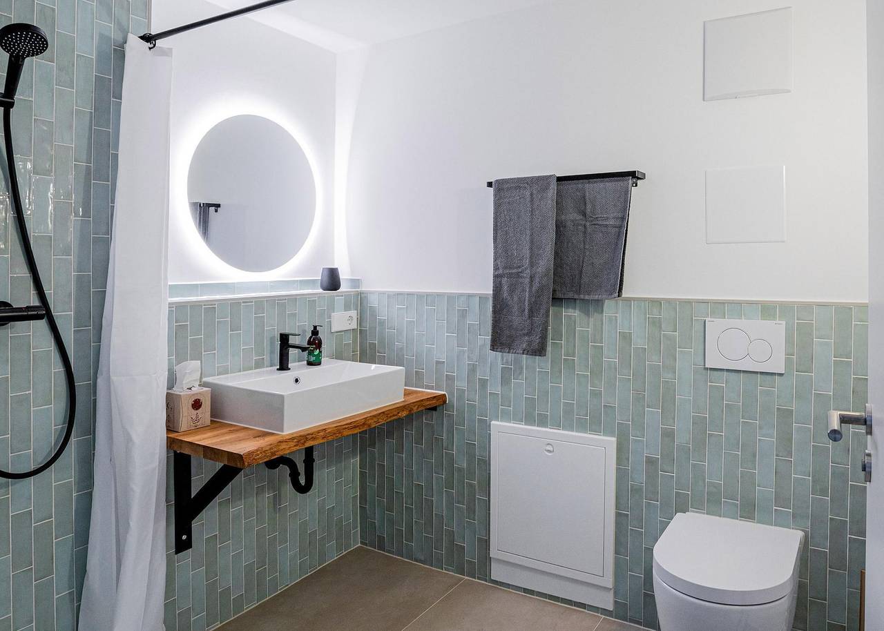 Ganze Ferienwohnung, Port luv - Apartment mit Wohn-/Schlafraum in Überlingen, Obersee (Bodensee)