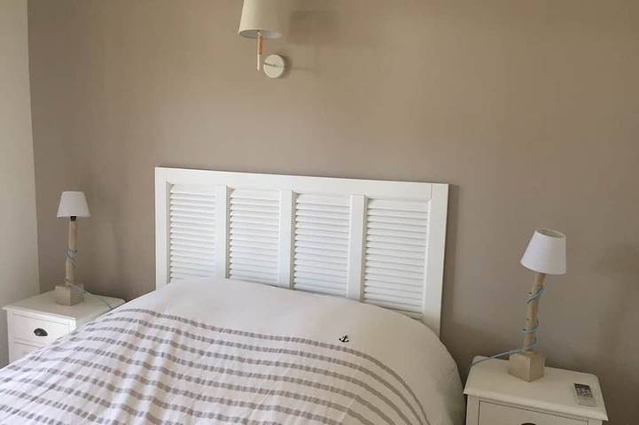 Location de vacances pour 8 personnes, avec balcon et jardin dans Plage Des Pesquiers Hyeres - 2