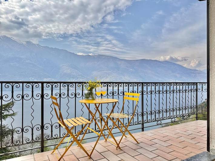 Villa für 12 Personen, mit Balkon und Terrasse sowie Garten und Seeblick in Ascona