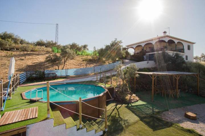 Casa rural para 13 personas, con piscina además de jardín y vistas, Se admiten mascotas en Riogordo - 3